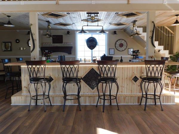 Young's Lodge on the Chariton