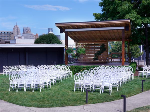 Trumbull and Porter Hotel