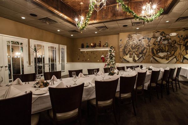 Compari's on the Park