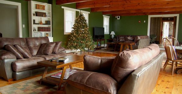 New Hampshire Mountain Inn