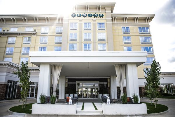 The Rewind Hotel, Tapestry Collection by Hilton