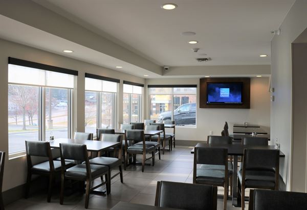 Holiday Inn Express & Suites Marquette