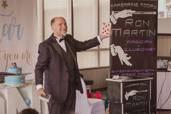 Ron Martin magician