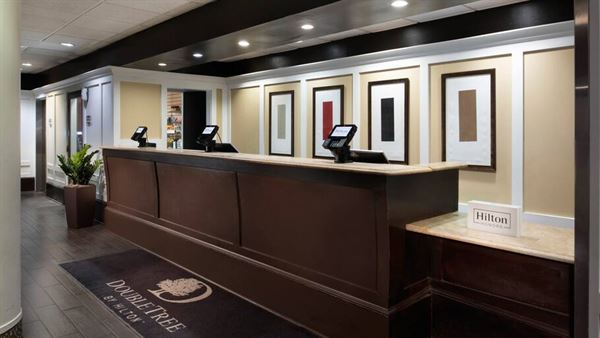 Doubletree Hotel Memphis Downtown