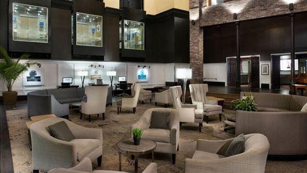 Doubletree Hotel Memphis Downtown