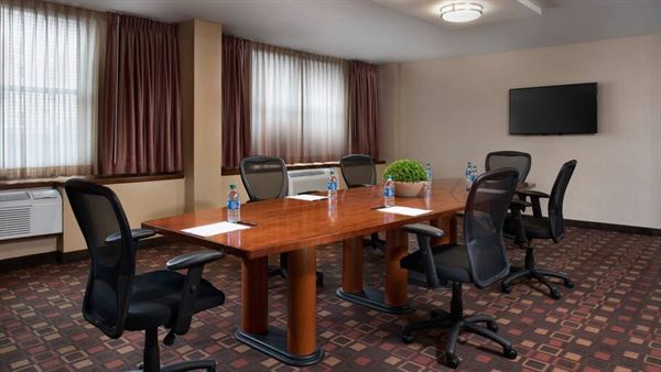 Doubletree Hotel Memphis Downtown