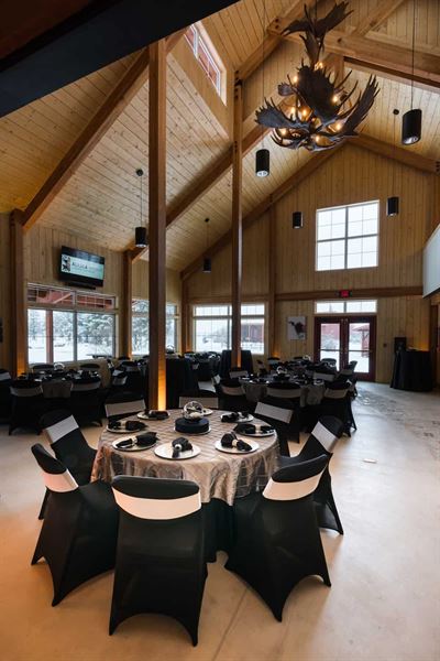 Alaska Wildlife Conservation Center