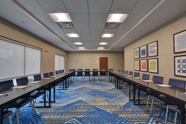 Holiday Inn  Express & Suites Greenville - Taylors