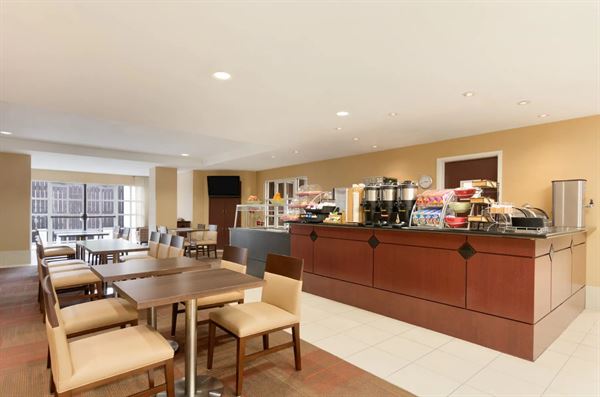 Hawthorn Suites by Wyndham College Station