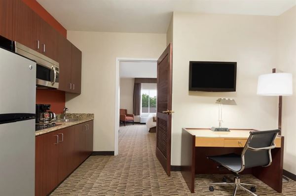 Hawthorn Suites by Wyndham College Station
