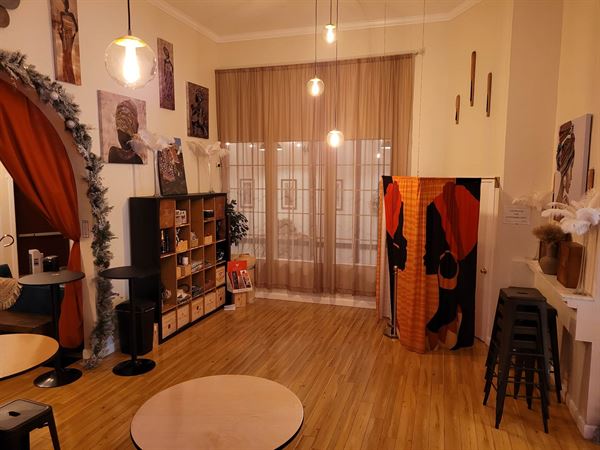 Karibu lounge by Wachira