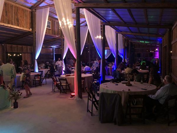 Misty Morning Barn @ Clutch Farms