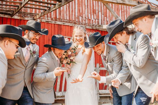 Shutter Sisters Photography & Photo Booth