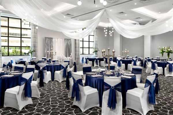 Embassy Suites by Hilton Tampa Airport Westshore