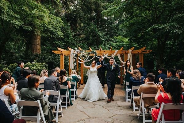 Leach Botanical Garden