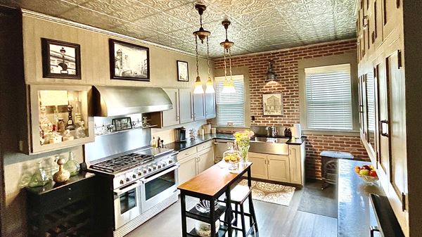 Charles Davis Mansion