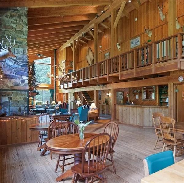 Bighorn Lodge