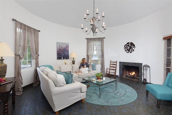 The Inn At Gristmill Square