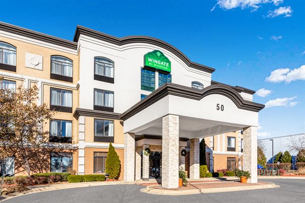 Wingate by Wyndham Shaumburg