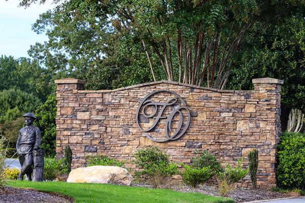 Forest Oaks Country Club