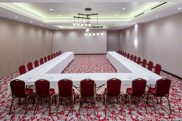 Hilton Garden Inn Pomona