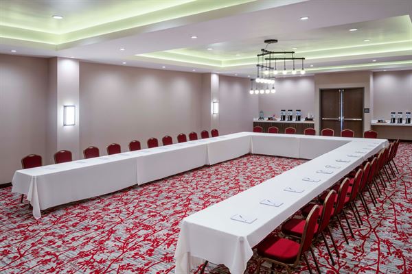 Hilton Garden Inn Pomona