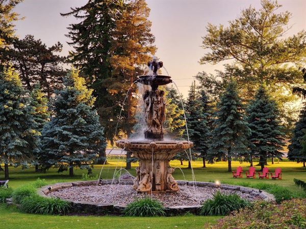 Elm Hurst Inn & Country Spa