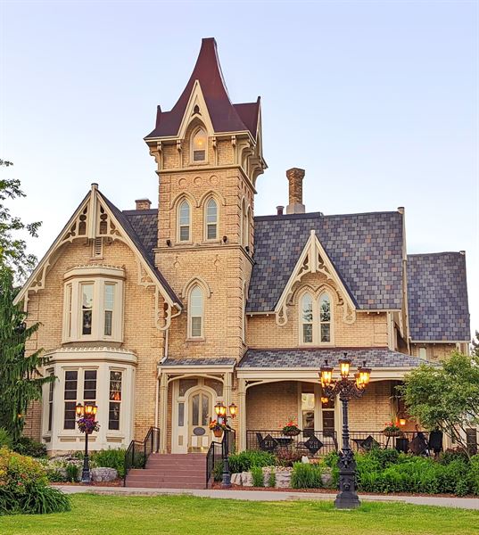 Elm Hurst Inn & Country Spa