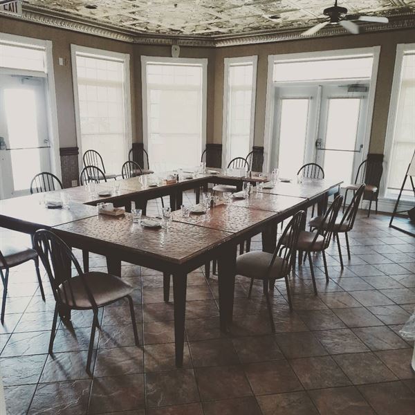 Burleigh Falls Inn & Suites