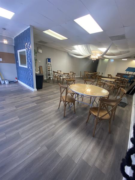 Karolina Throne King