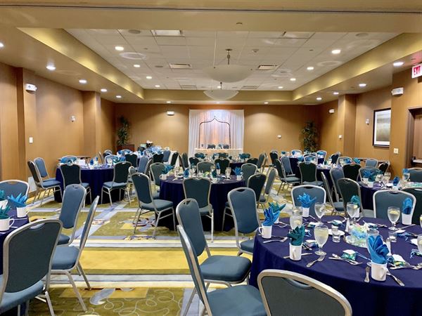 Holiday Inn Hotel & Suites Phoenix Airport