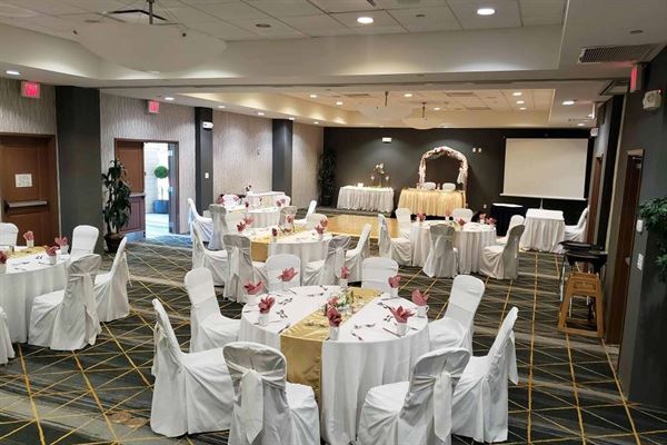 Holiday Inn Hotel & Suites Phoenix Airport