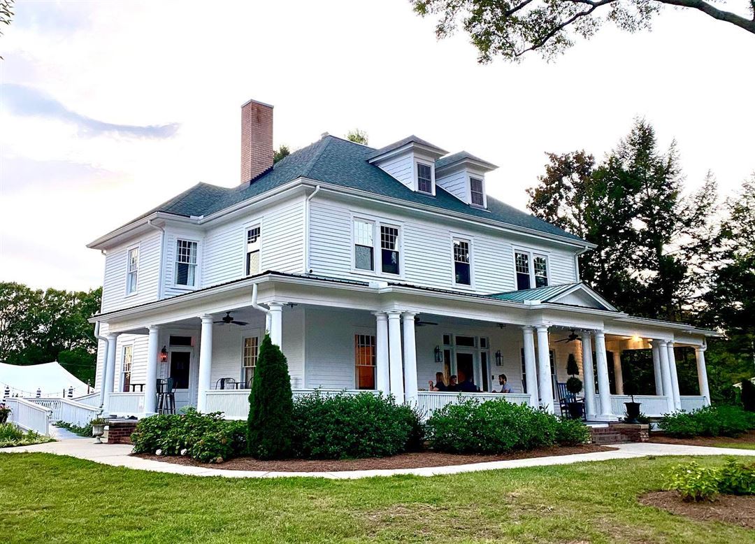 Hunter House and Gardens - Huntersville, NC - Wedding Venue