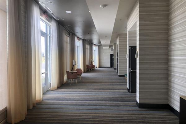 Holiday Inn & Suites W Fayetteville Fort Bragg