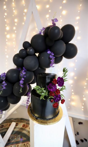 The Rustic  & Chic co .