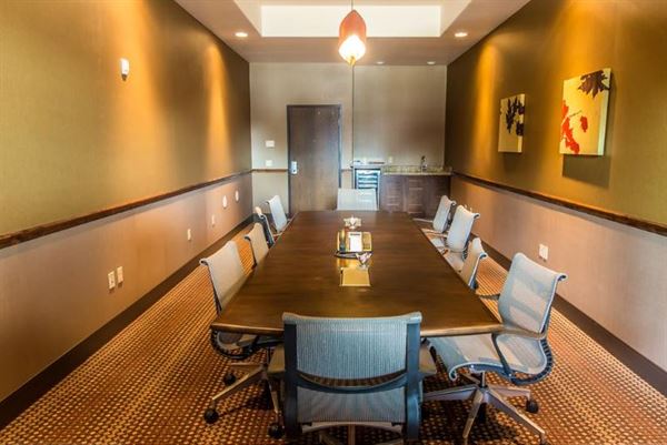 Best Western - Premier Ivy Inn & Suites