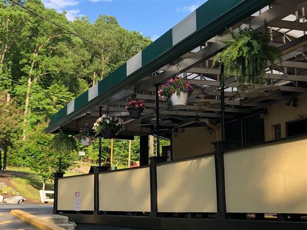 The Irish Inn at Glen Echo