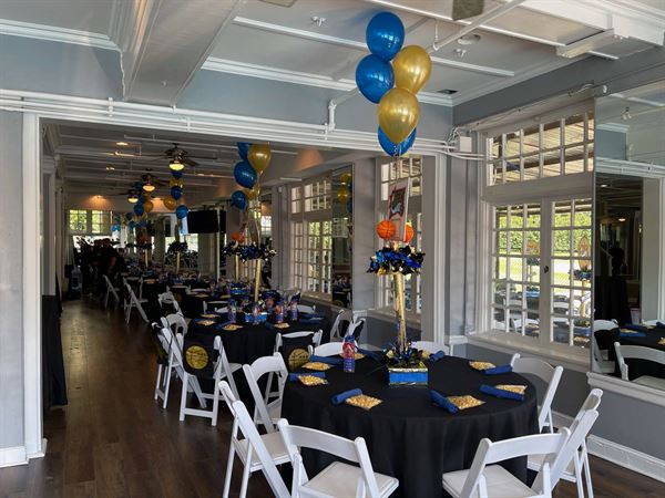 Abington Club/1910 Bar & Grill