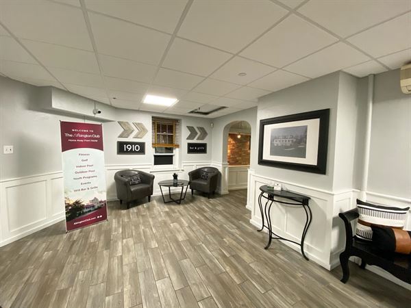 Abington Club/1910 Bar & Grill