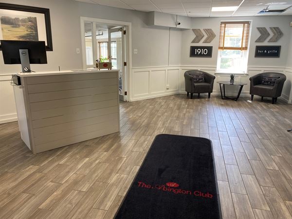 Abington Club/1910 Bar & Grill