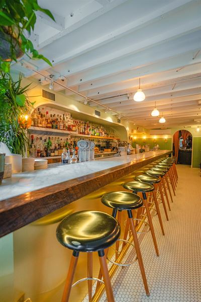 Residents Cafe and Bar