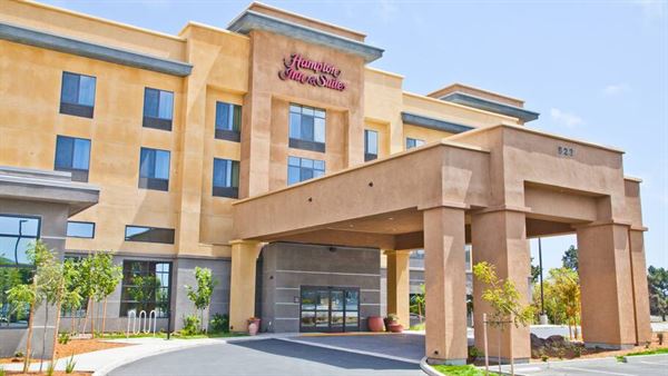 Hampton Inn & Suites Salinas