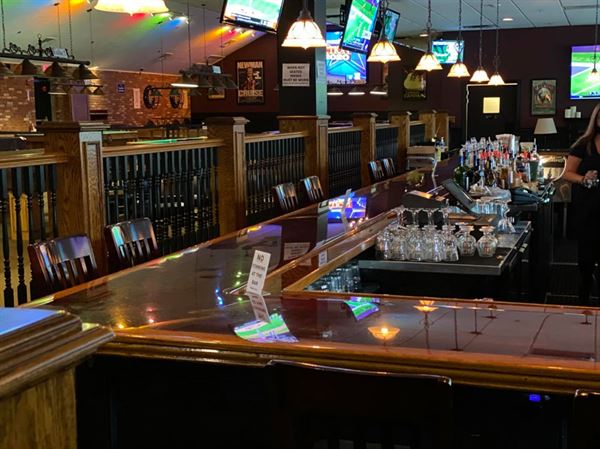 Maxamillians Billiards Food Spirits