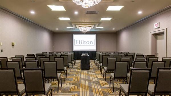 Hilton Chicago/Oak Lawn