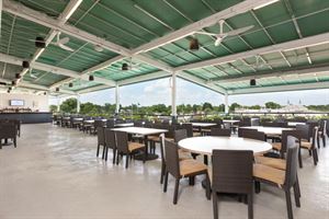 Turf Club & Roses Lounge