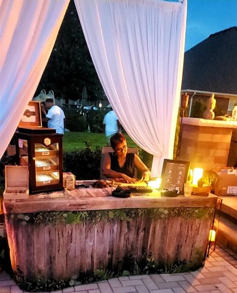 CIGARDEN LLC / Shade Cigar Cafe