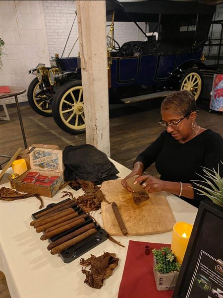 CIGARDEN LLC / Shade Cigar Cafe