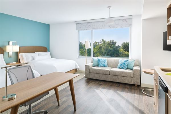 Element Chandler Fashion Center