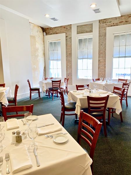 ANNUNCIATION Restaurant