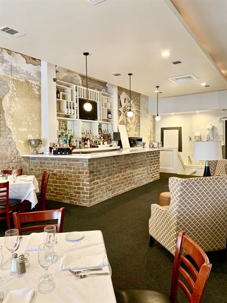 ANNUNCIATION Restaurant